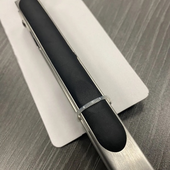 Disney Star Wars Mandalorian Heat Resistant Silicone Tongs Cookware Bakeware NEW - Picture 4 of 11